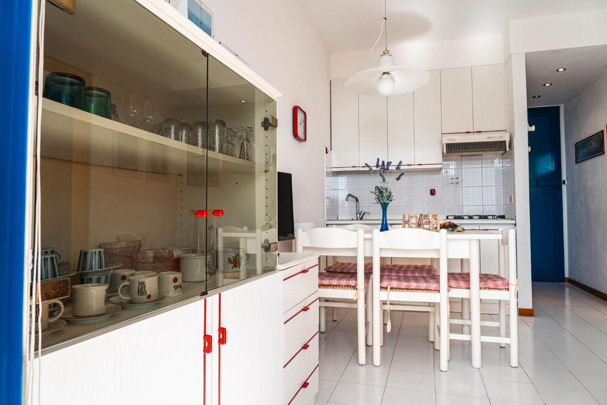 Nice Apartment With Sunny Terrace In ビビオーネ エクステリア 写真